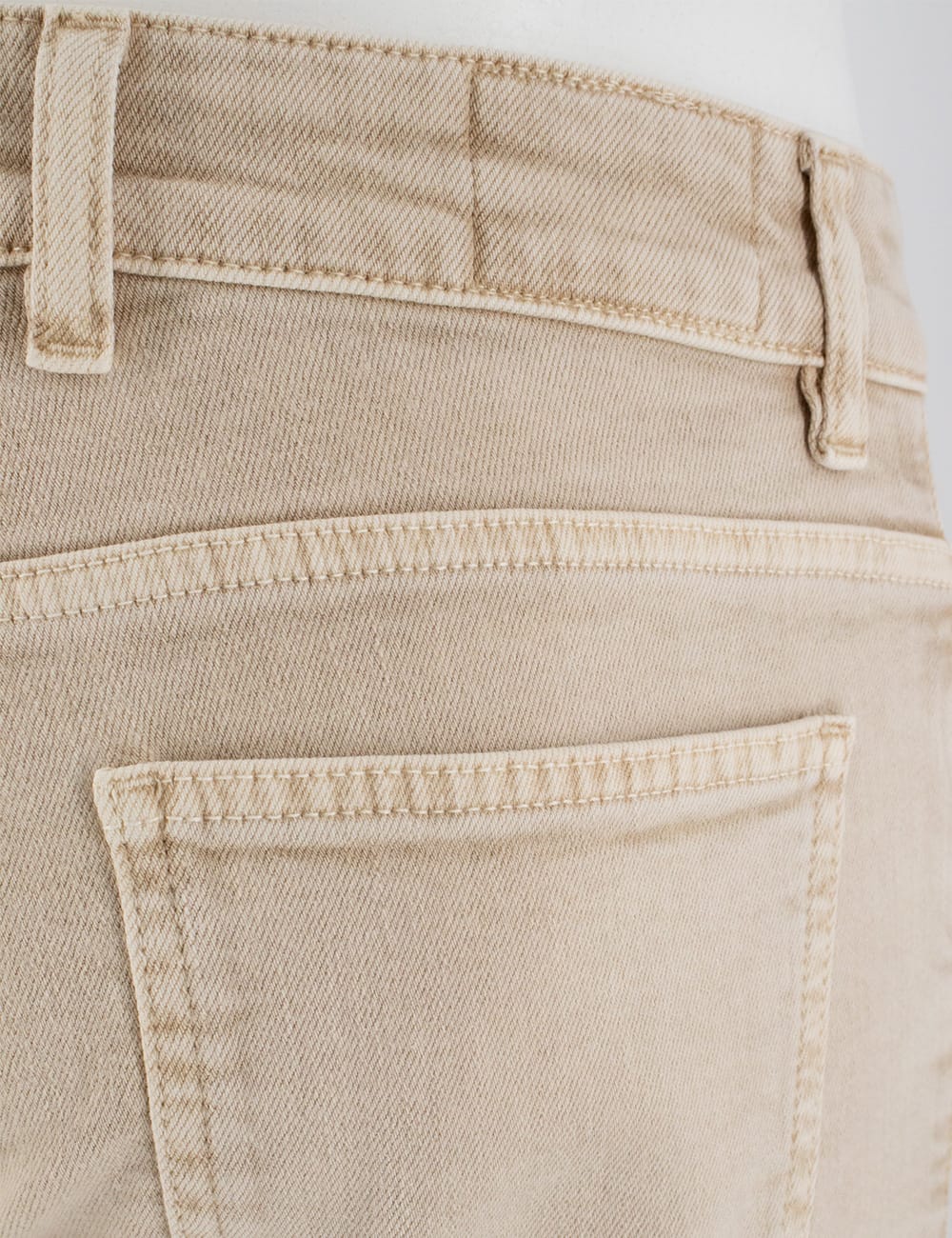 Eleventy Jeans With Tapered Legs In Neutral