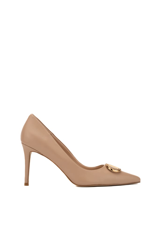 Shop Twinset Leather Pumps With Logo In Hazelnut