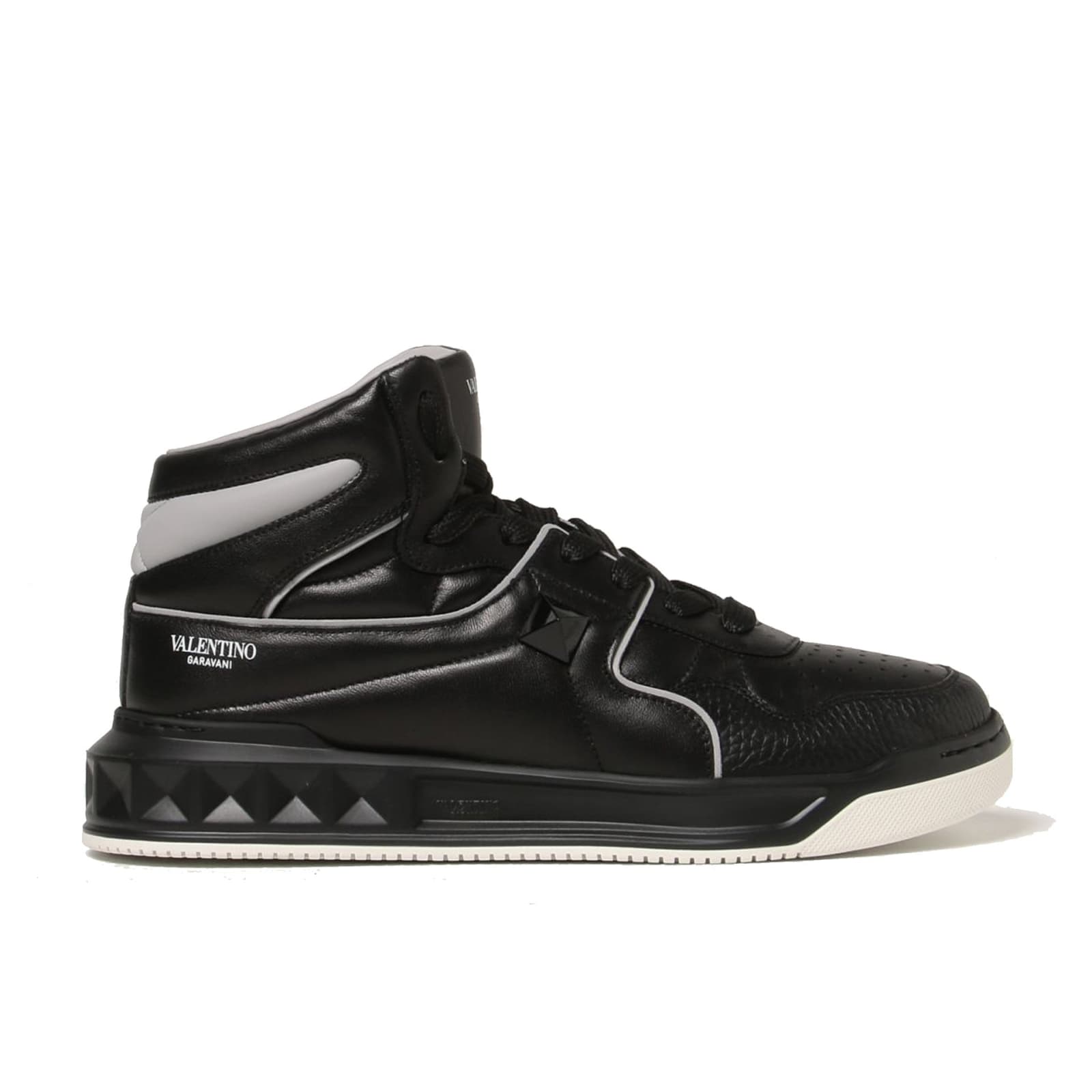Valentino Garavani Garavani Sneakers In Black