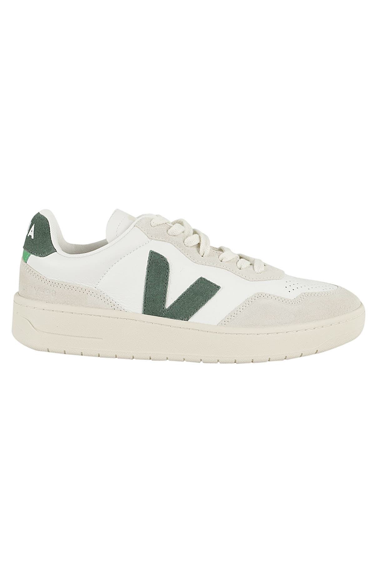 Shop Veja Man In Extra White Cyprus