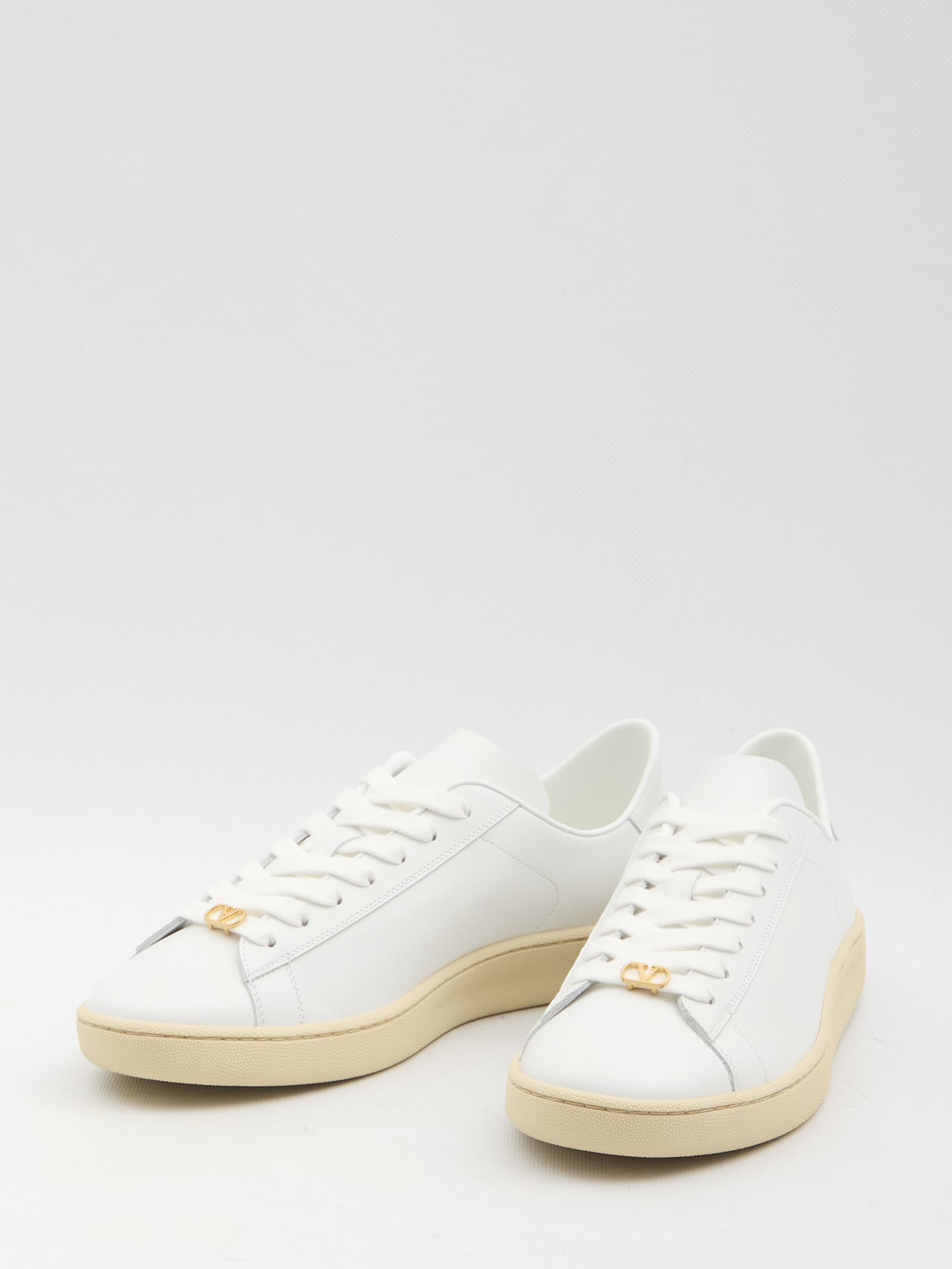 Valentino White Leather Vlogo Signature Sneakers In White