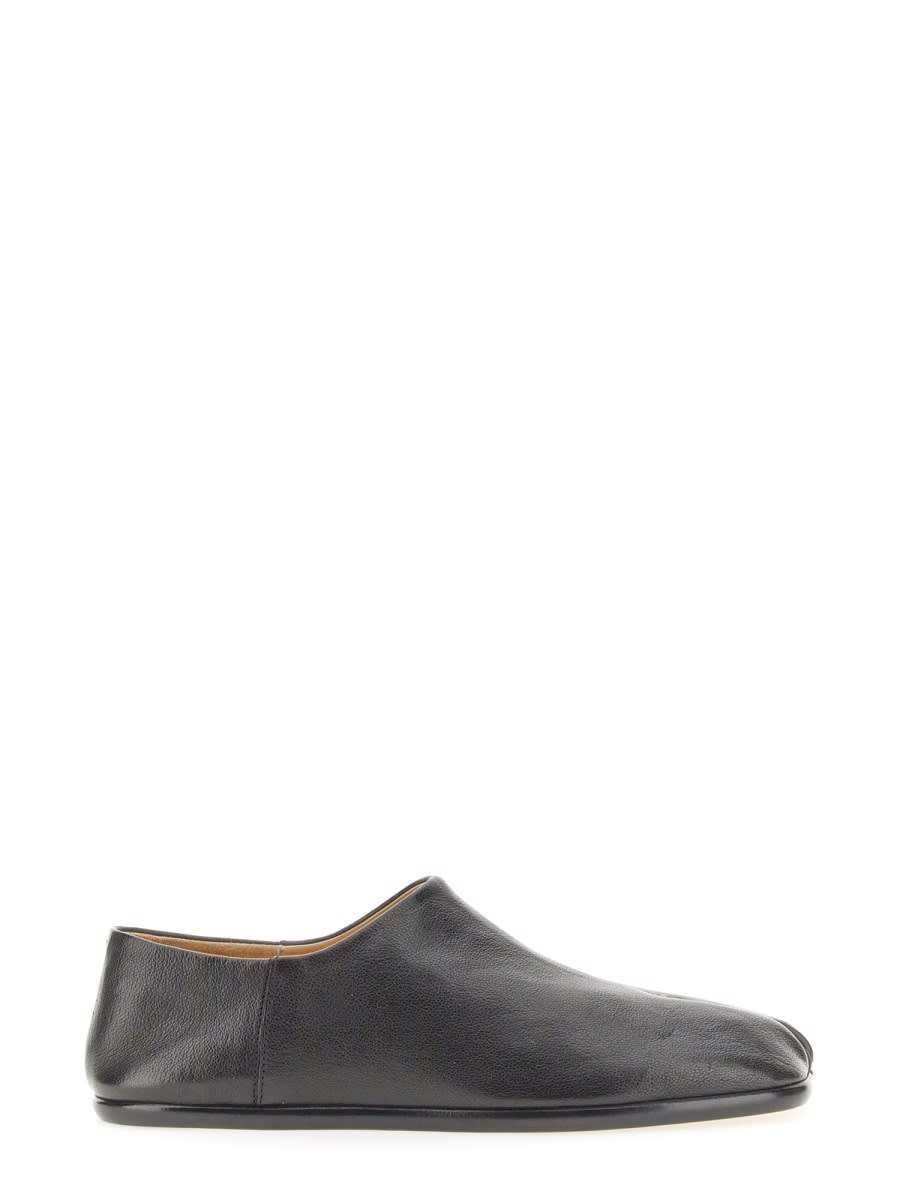 Shop Maison Margiela Tabi Flat Without Laces In Black