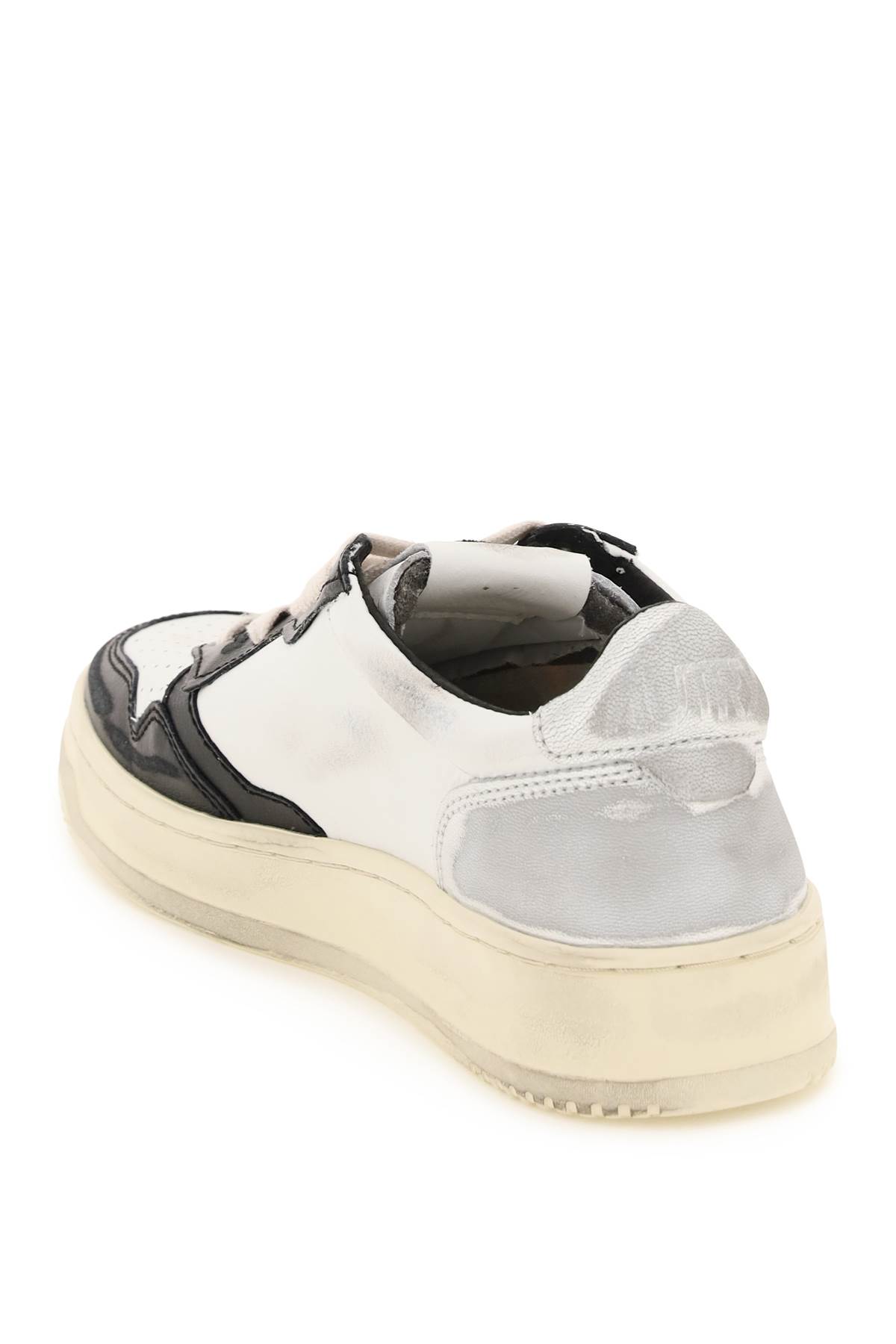 Autry Chunky White Sneakers With Textured Panels In White