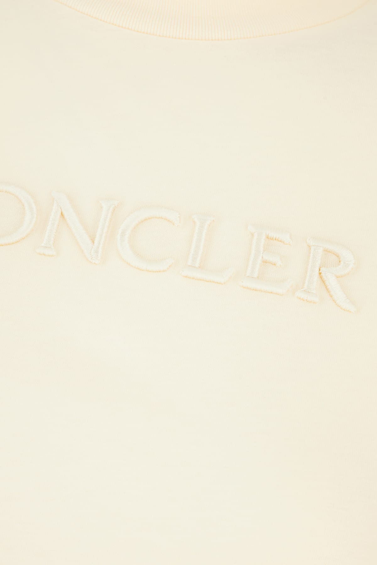 Moncler Logo Patch Short-sleeved T-shirt In Neutral