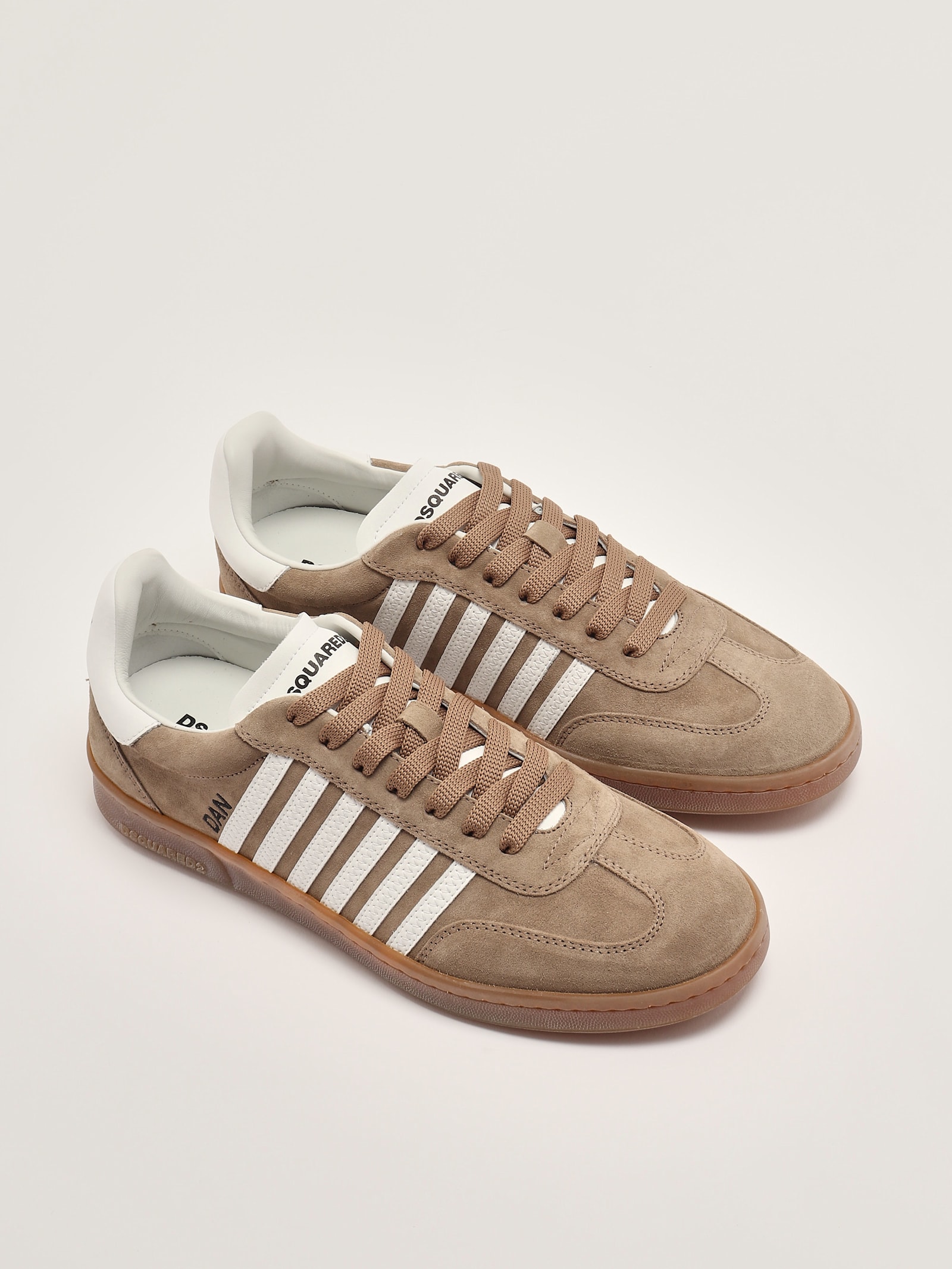 Dsquared2 Boxer Sneakers In M4071