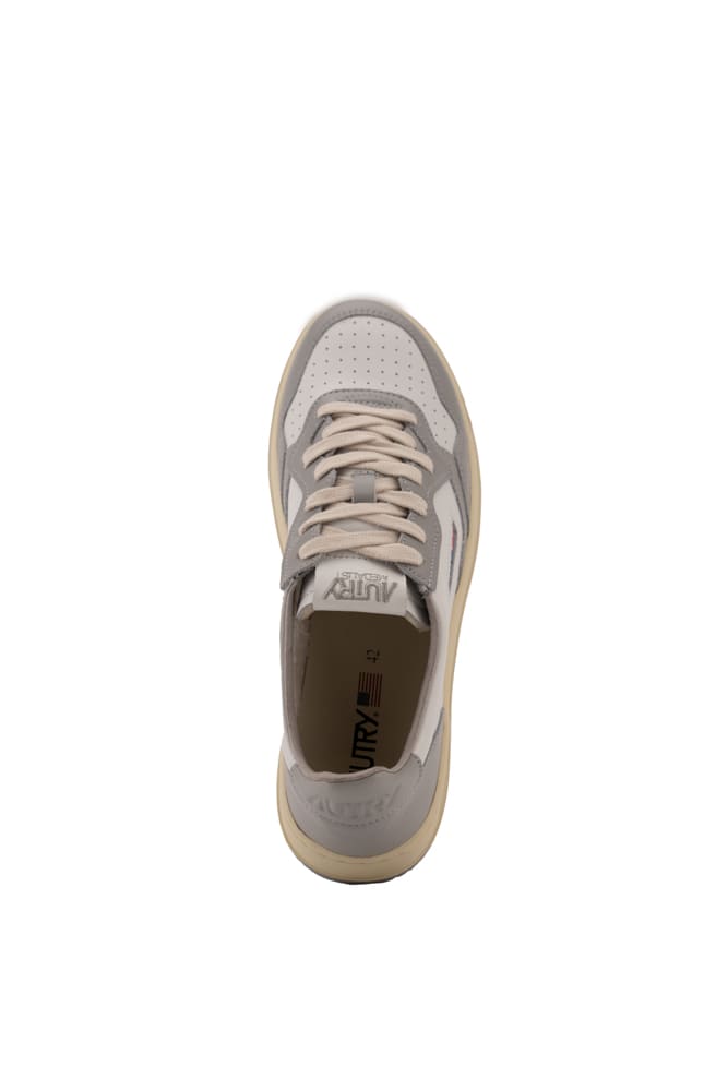 Shop Autry Medialist Low Sneakers In Two-tone Leather In White/vapor