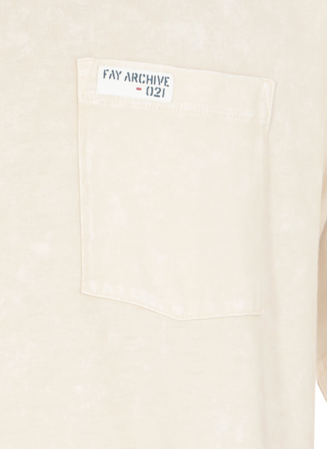 Shop Fay Logoed T-shirt In Bianco Sporco