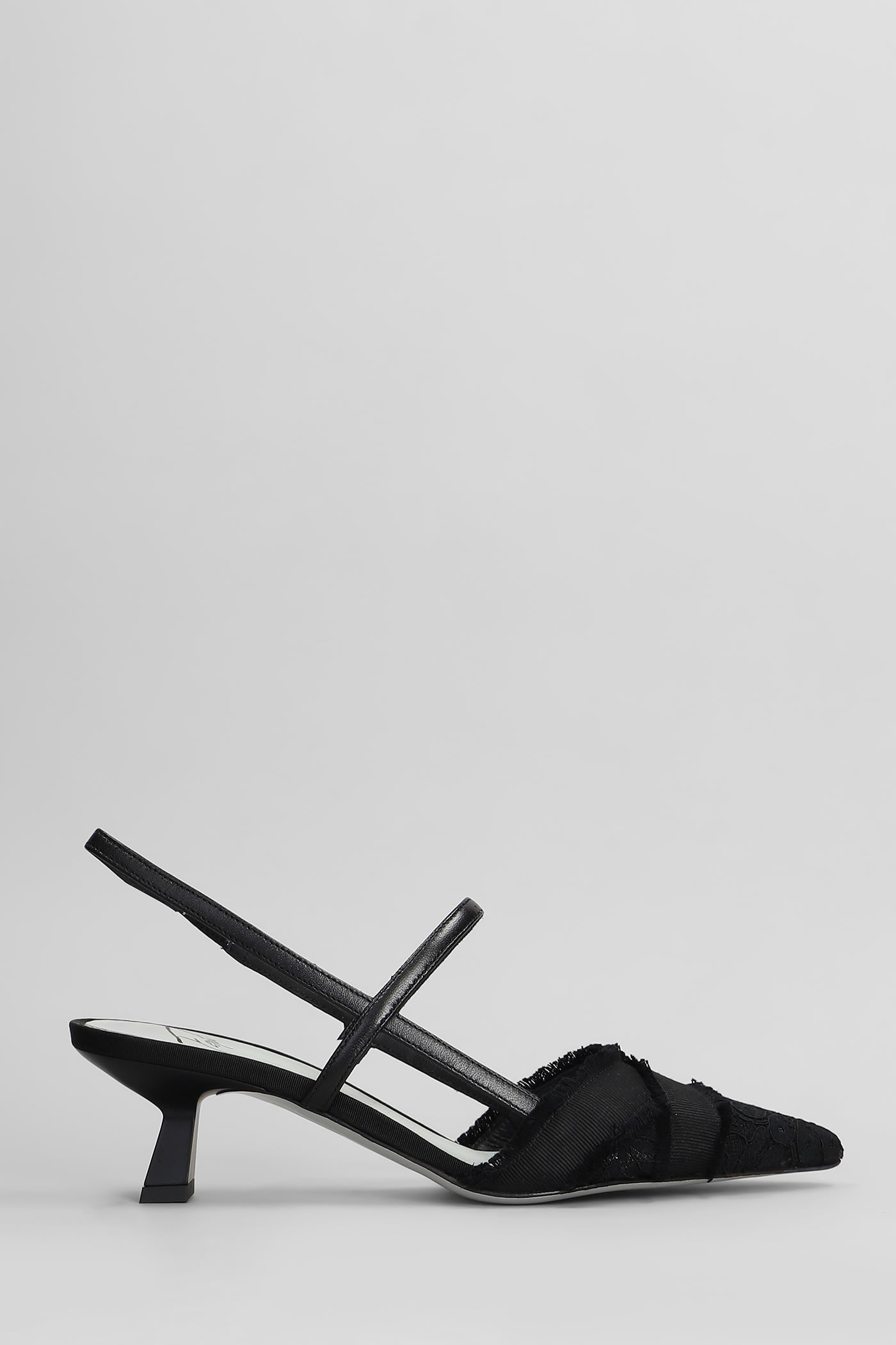 Mirelle Pumps In Black Leather And Fabric