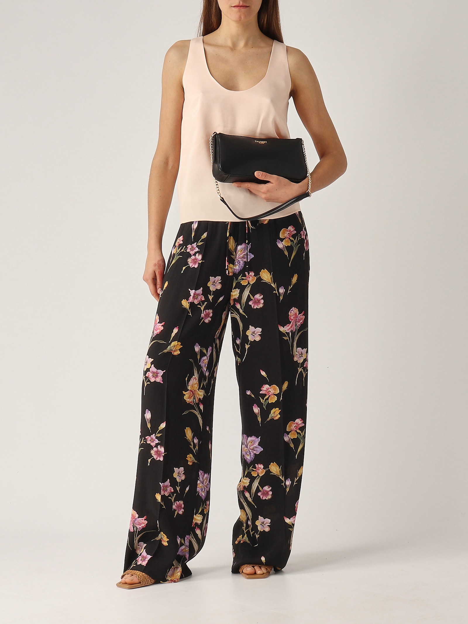 Twinset Twin-set Relaxed Fit Black Trousers In Nero-fiori