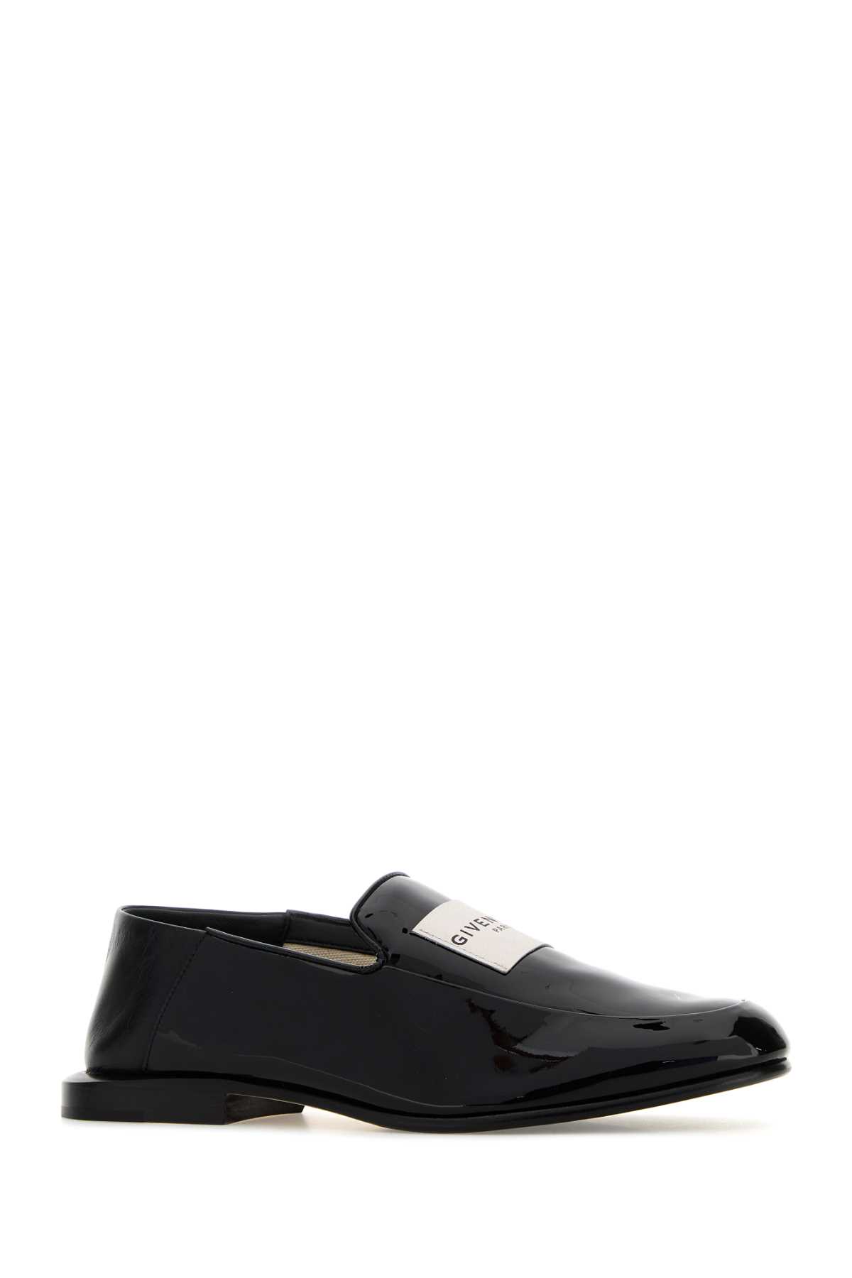 Givenchy Label Loafers In Patent Leather In Black