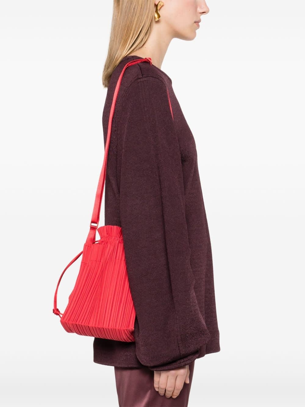 Issey Miyake Square Pelated Bucket Bag In Red