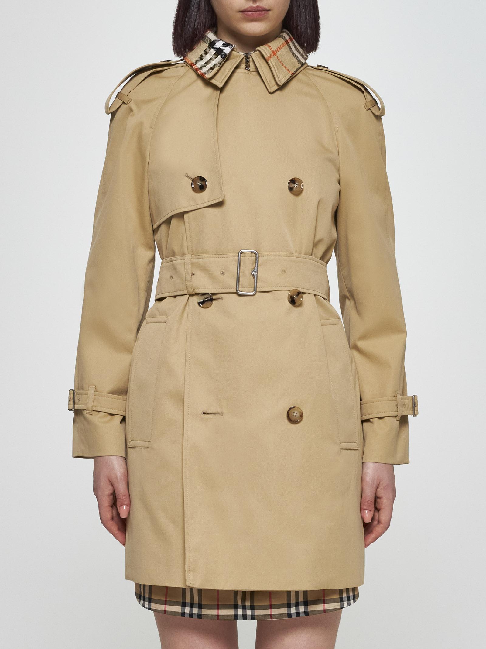 Shop Burberry Cotton Double-breasted Short Trench Coat In Beige