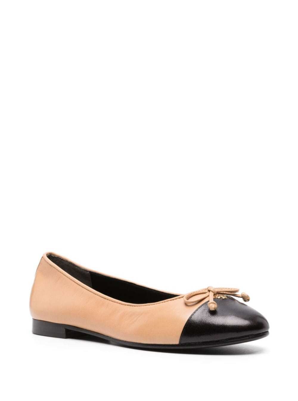 Shop Tory Burch Beige Ballet Flats With Bow Detail And Contrasting Toe In Leather Woman