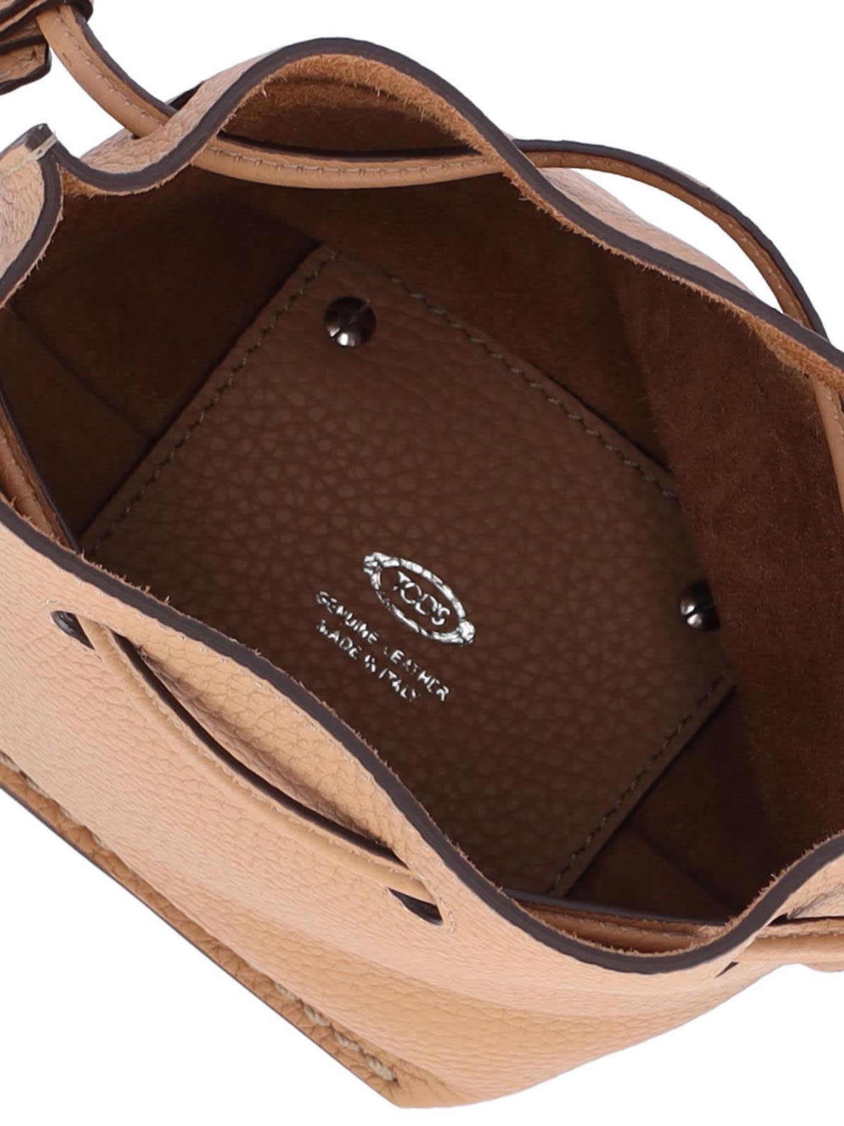 Tod's Shoulder Bag With Adjustable Strap And Metal Feet In Brown