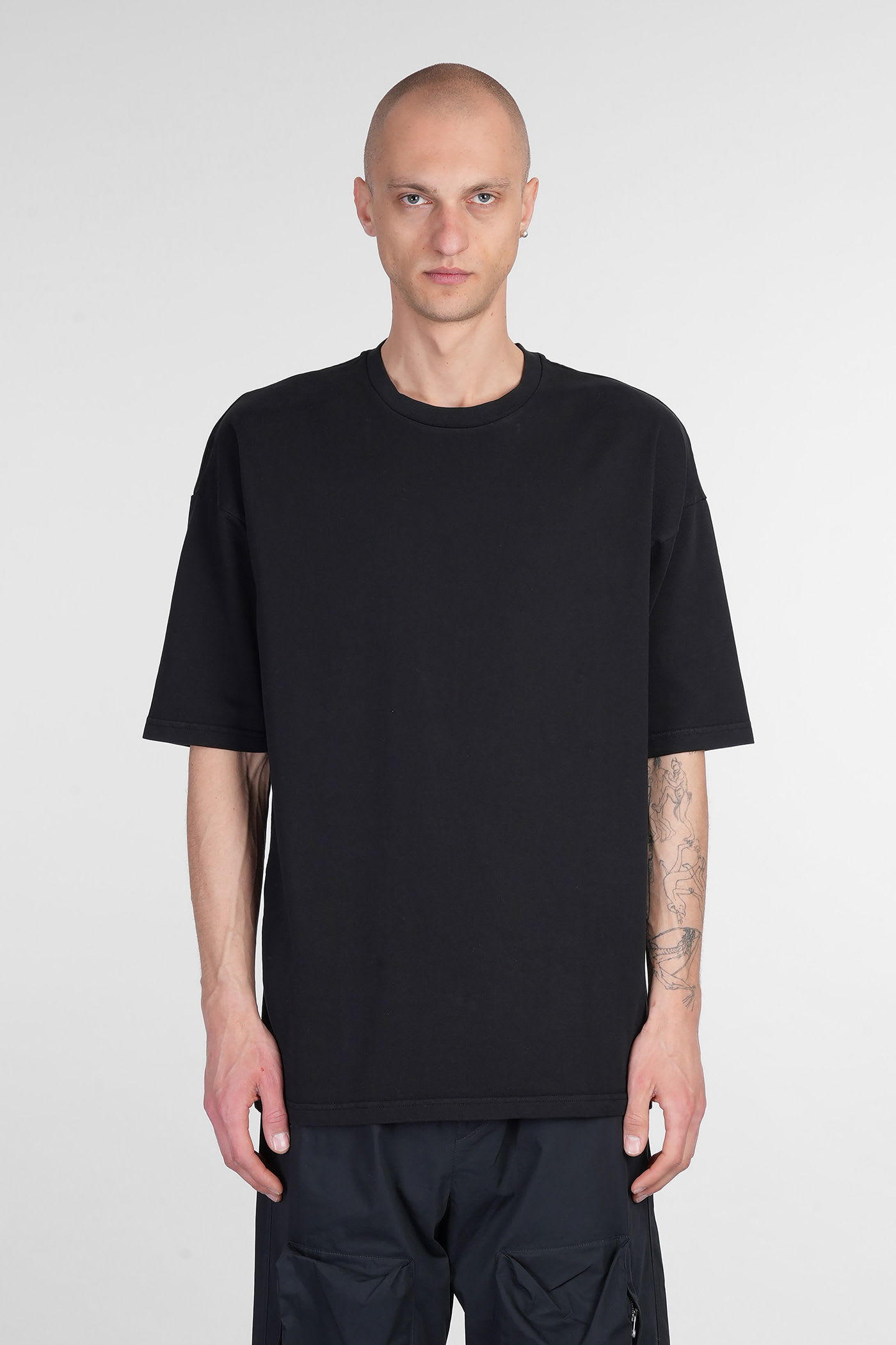 T-shirt In Black Cotton