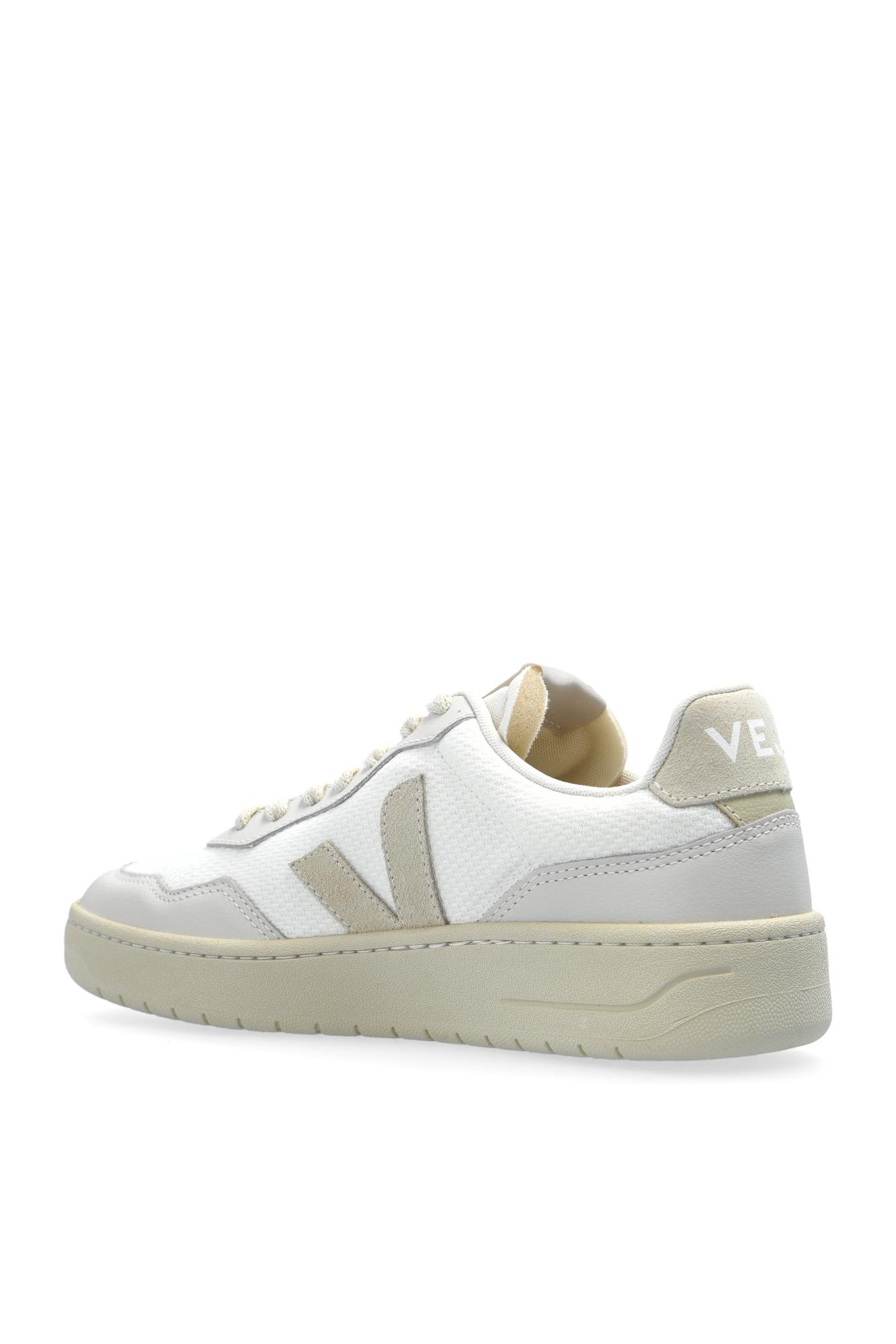 Veja Sneakers V-90 B-mesh In White