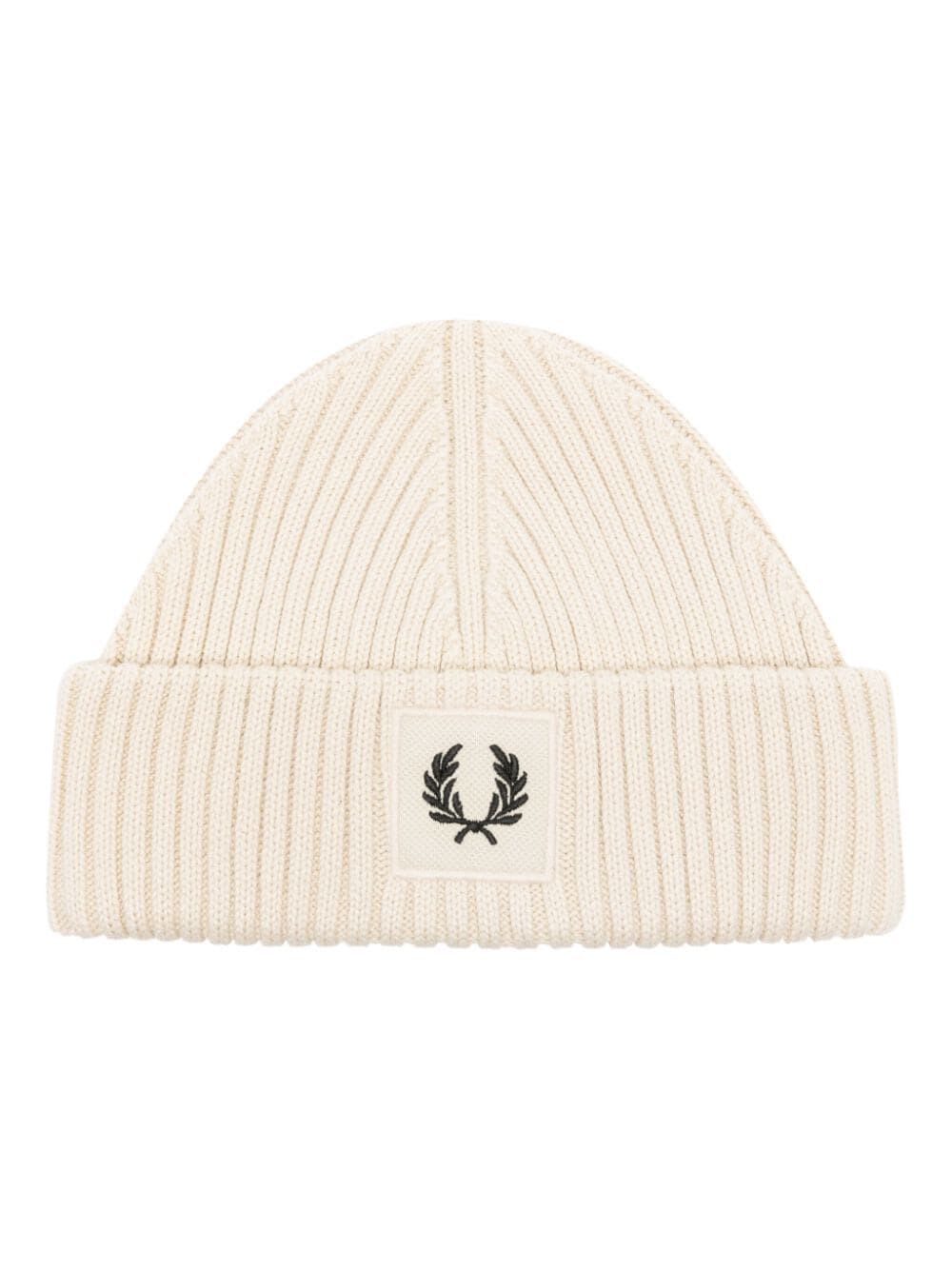 Fred Perry Fp Patch Brand Chunky Rib Beanie In Oatmeal Black