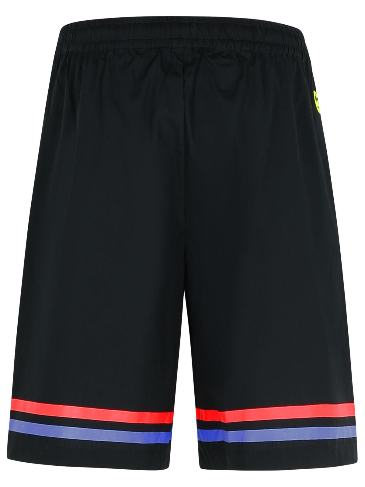 Barrow Bermuda Shorts In Black