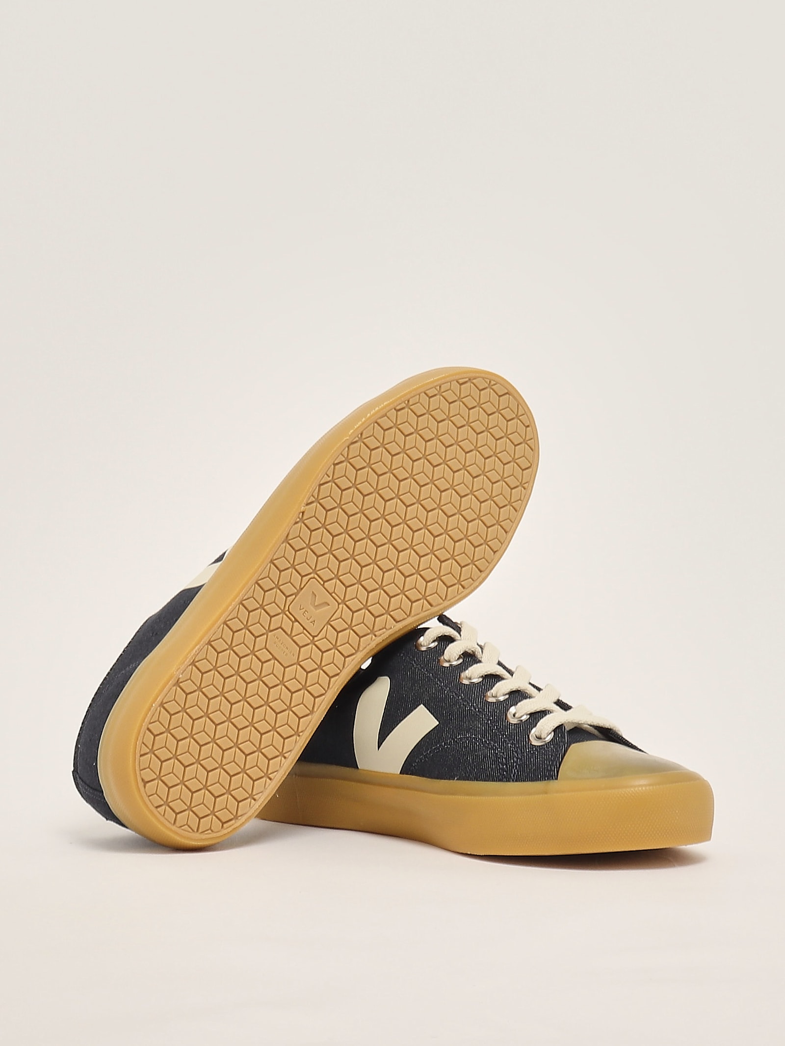 Veja Wata Ii Low Sneaker In Blue