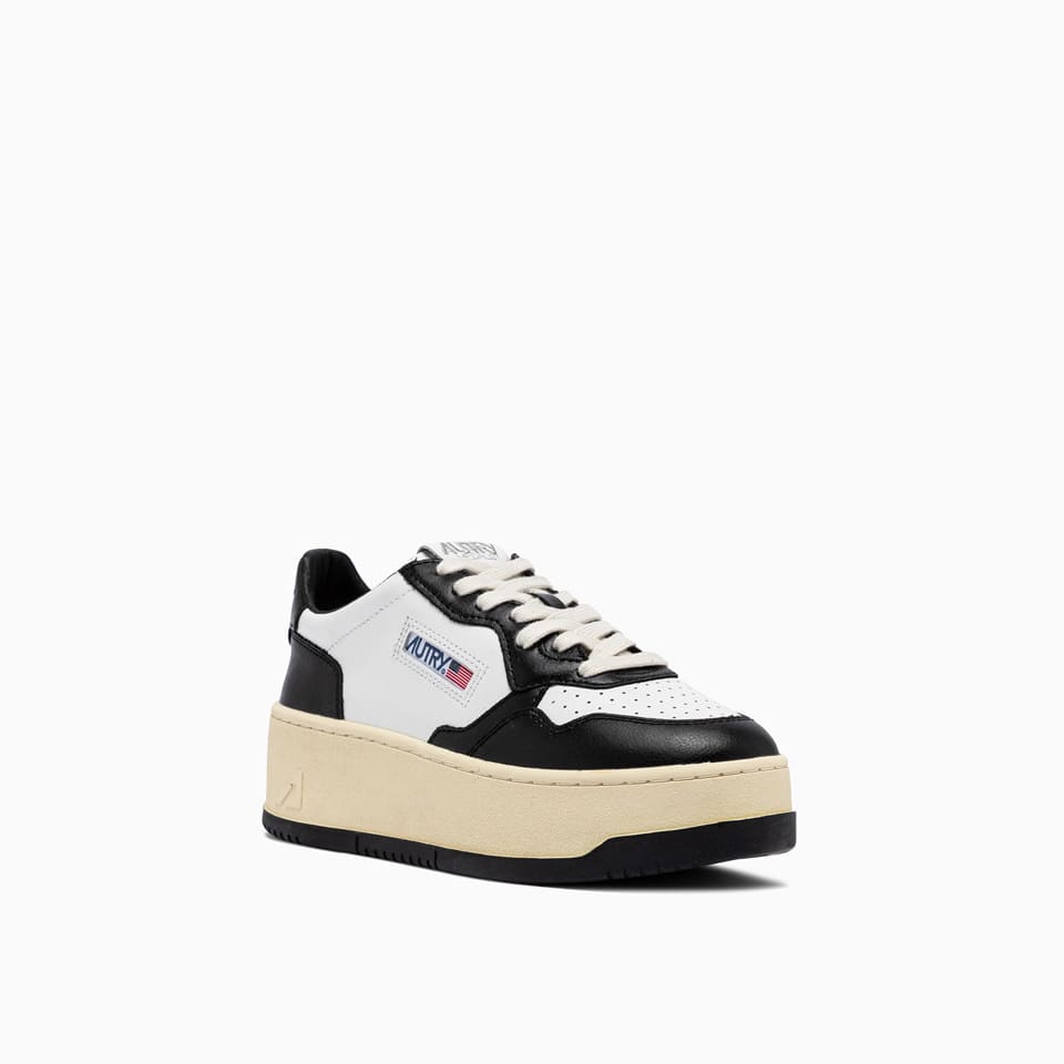 Shop Autry Medalist Platform Sneakers Ptlw Wb01 In Black