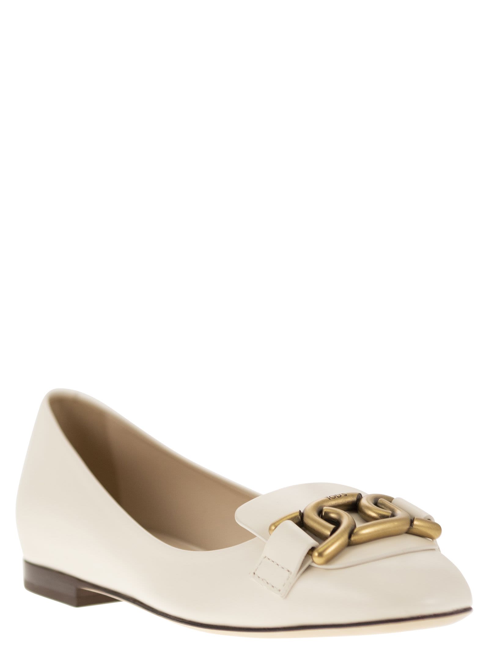 Shop Tod's Leather Ballerina With Accessory In Cream