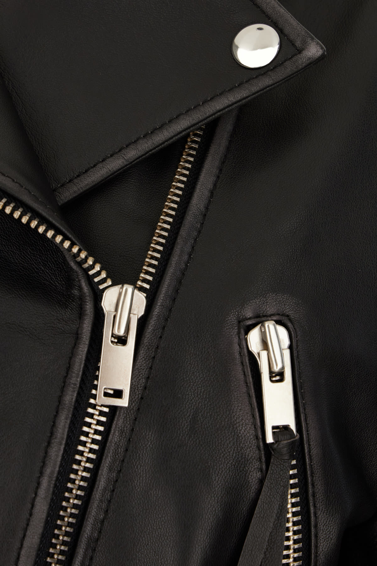 Weekend Max Mara Short-cut Leather Jacket Tonal Belt In Nero