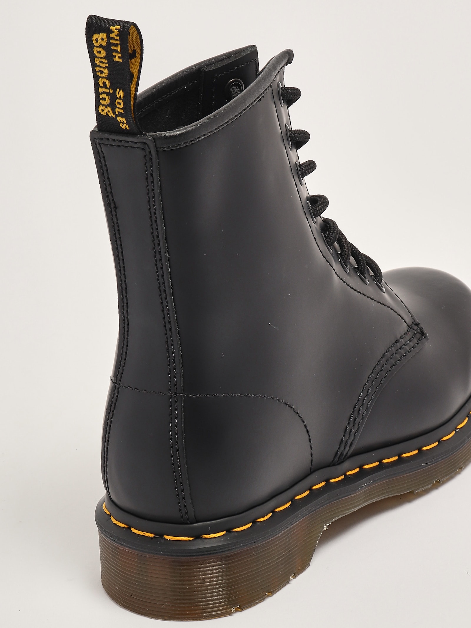 Shop Dr. Martens' Stivali Stringati In Pelle Smooth Boots In Nero