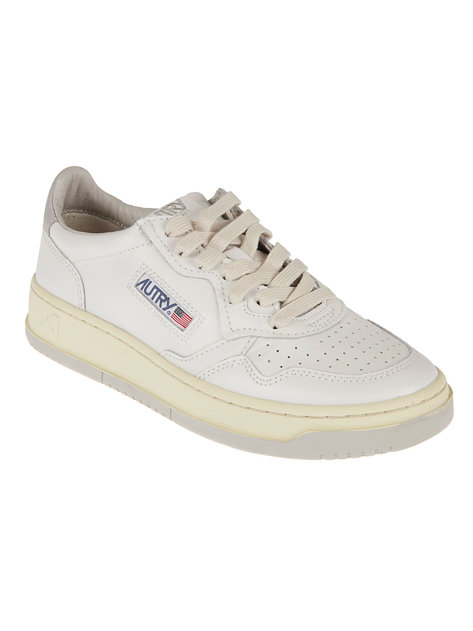 Autry Logo Patched Low Sneakers In White/vap