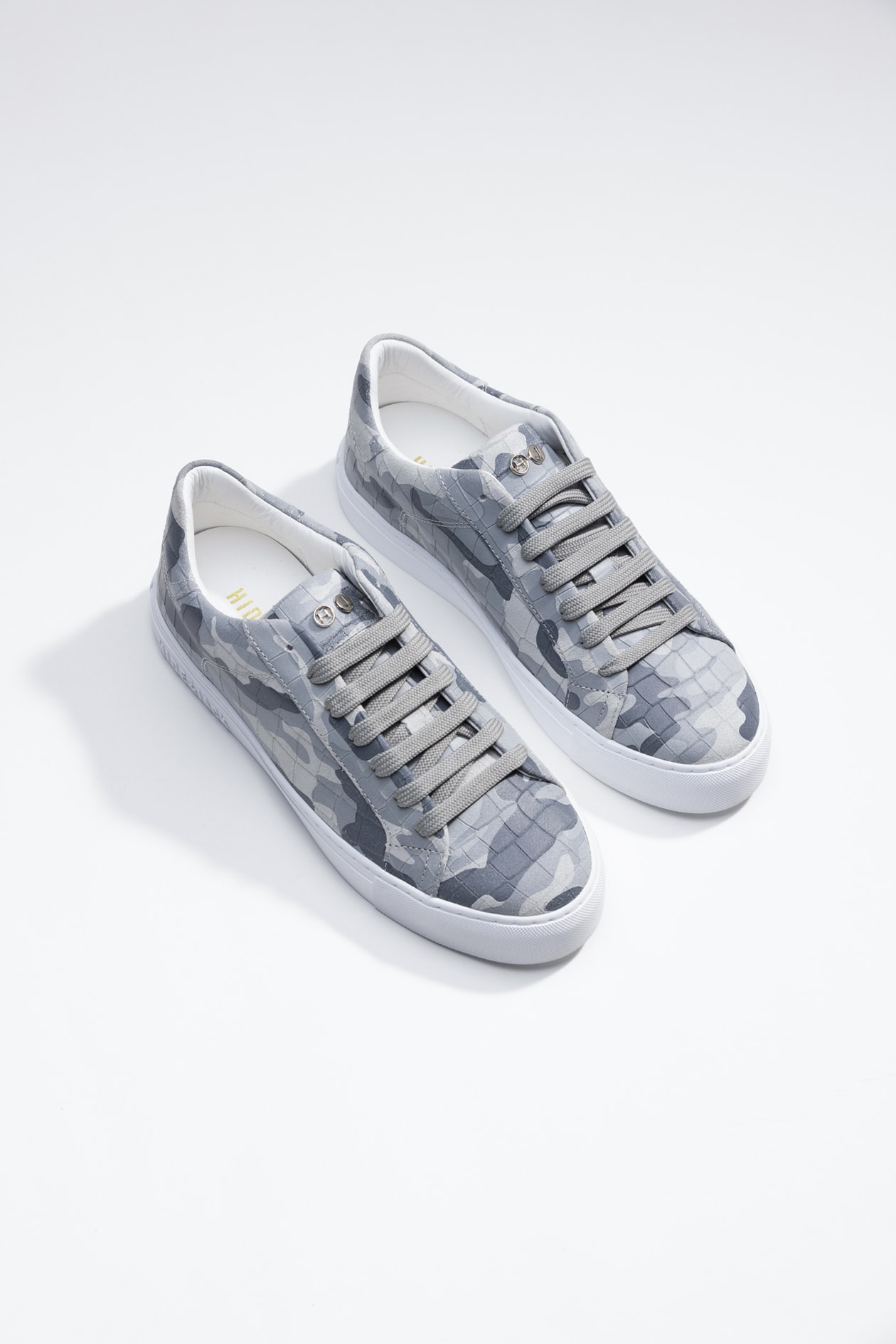 Hide&amp;jack Low Top Sneaker - Essence Camouflage Grey In White