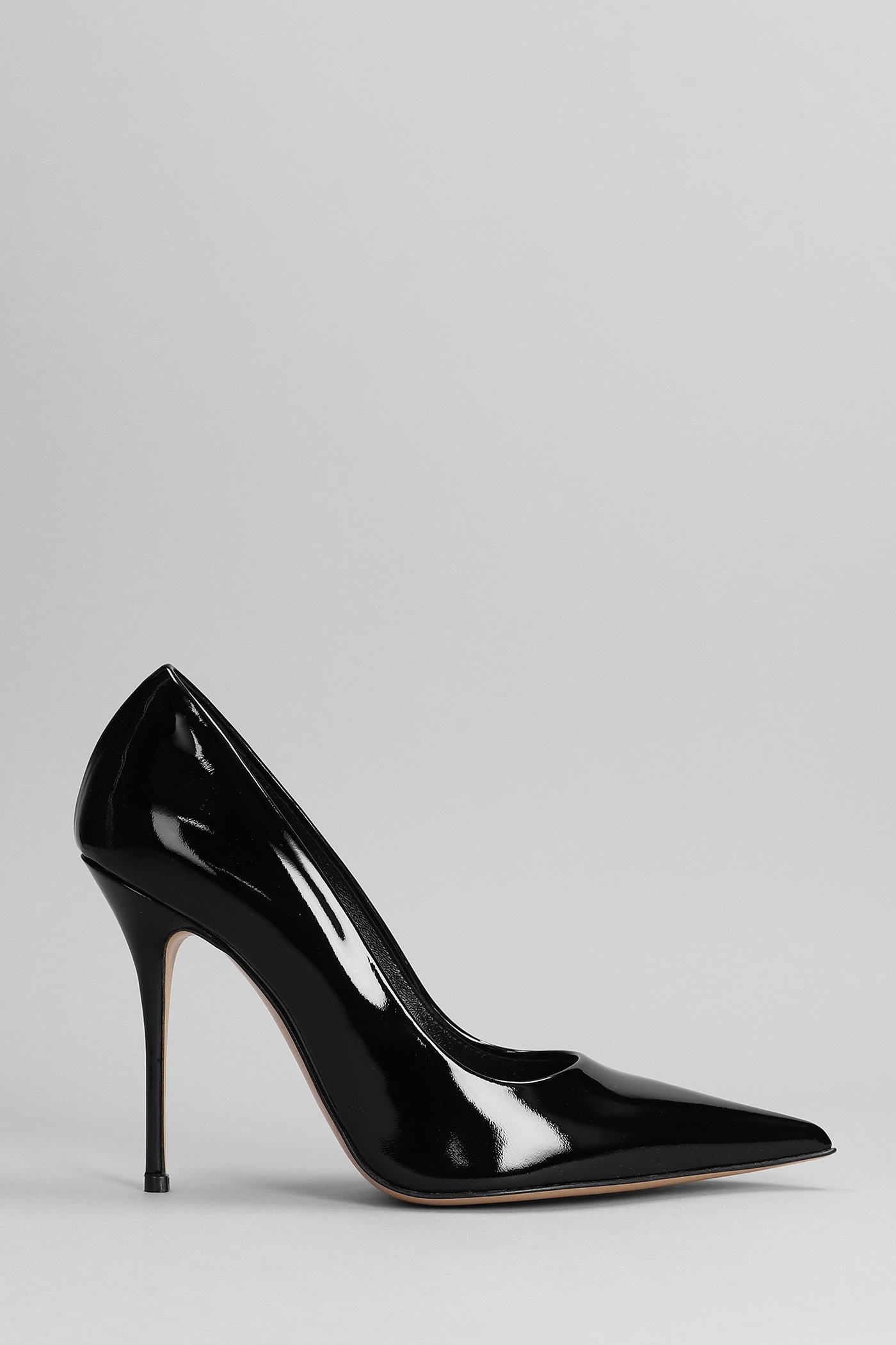 casadei black pumps