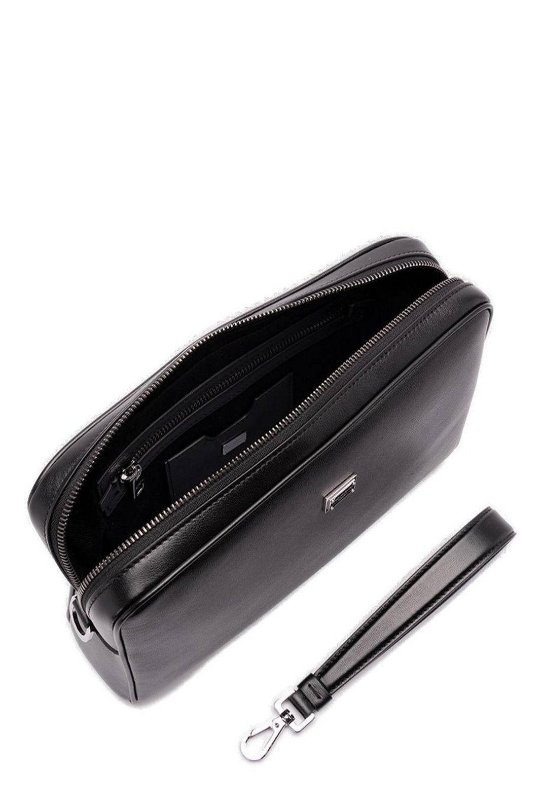 Dolce & Gabbana Branded Tag Zipped Pouch In Black