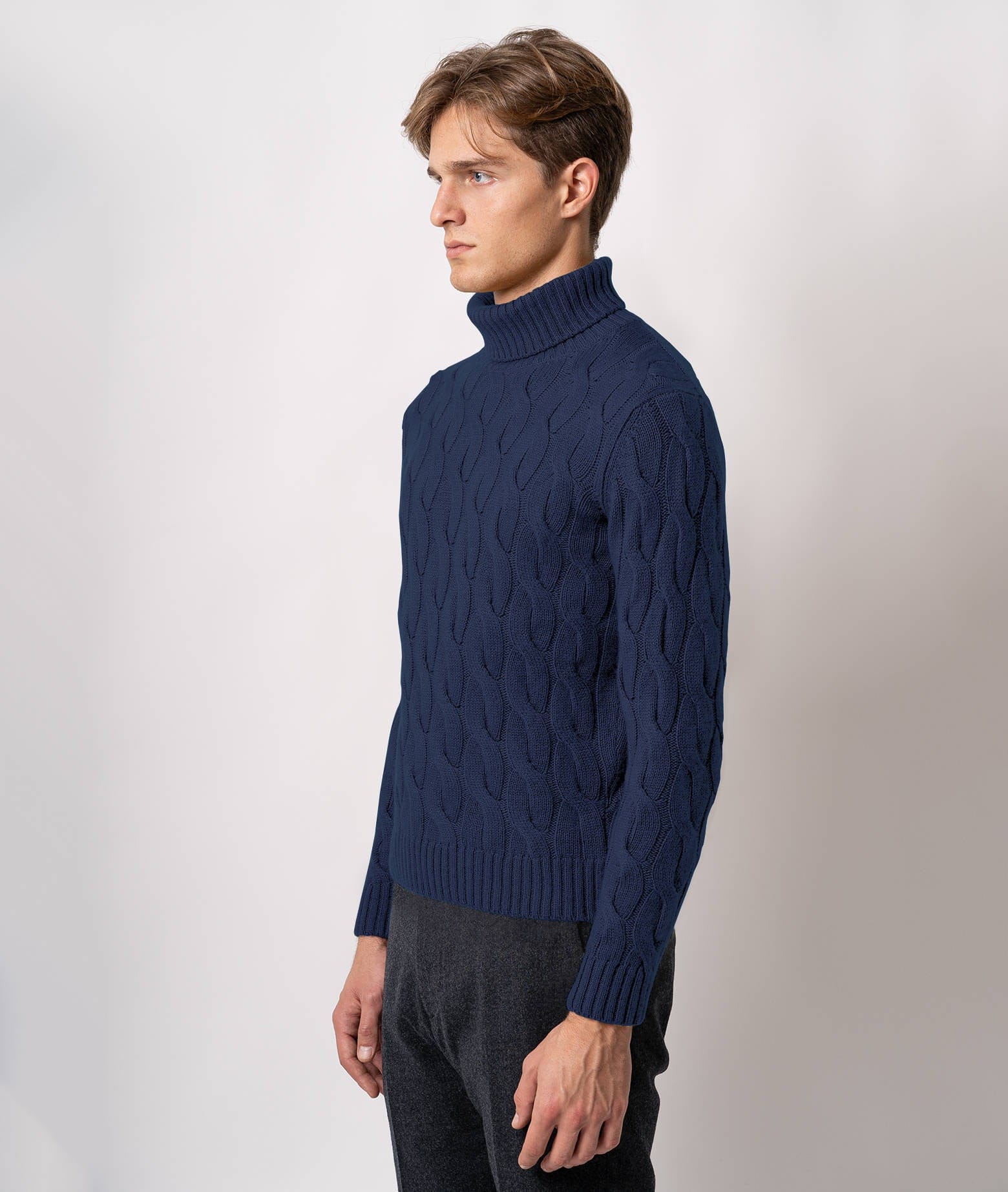 Larusmiani Turtleneck Sweater Col Du Pillon Sweater In Blue