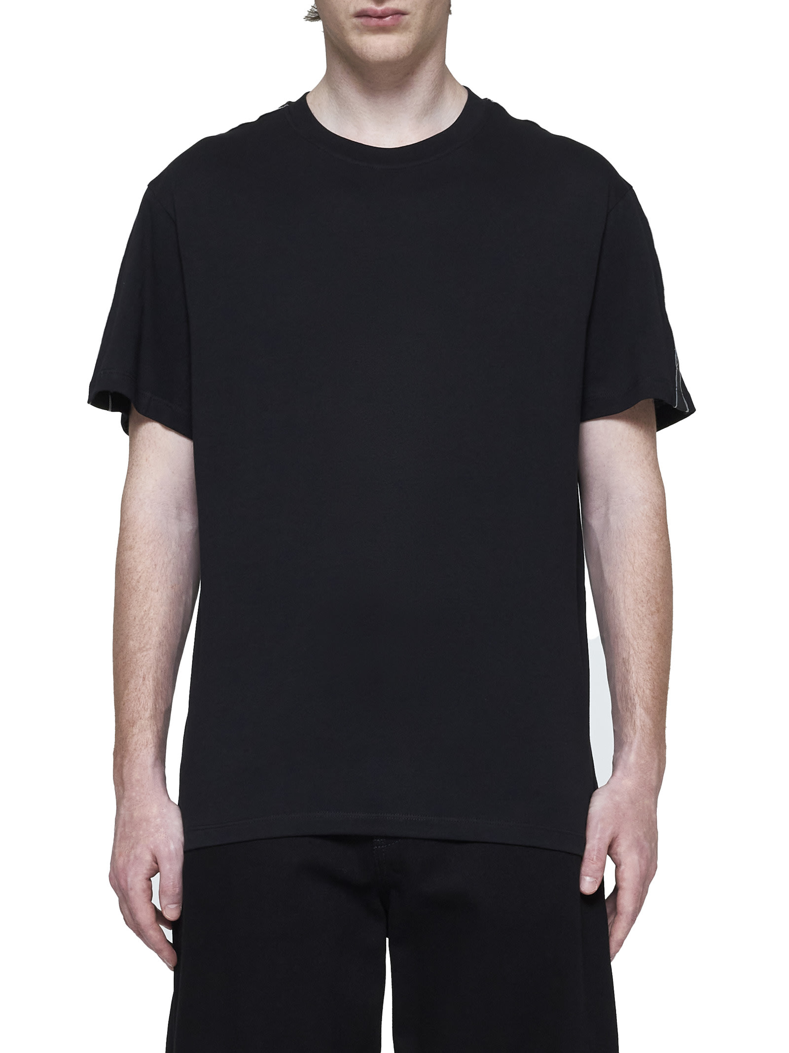 Shop Alexander Mcqueen T-shirt In Black