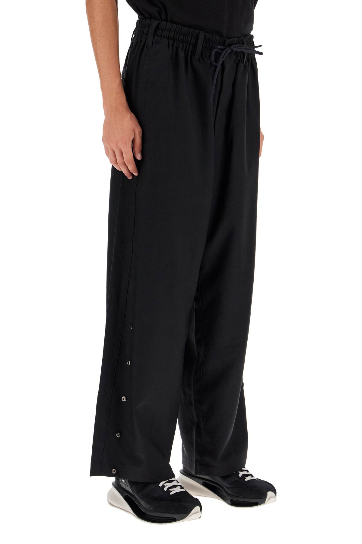 Y-3 Pantaloni In Twill 3 Stripes In Black