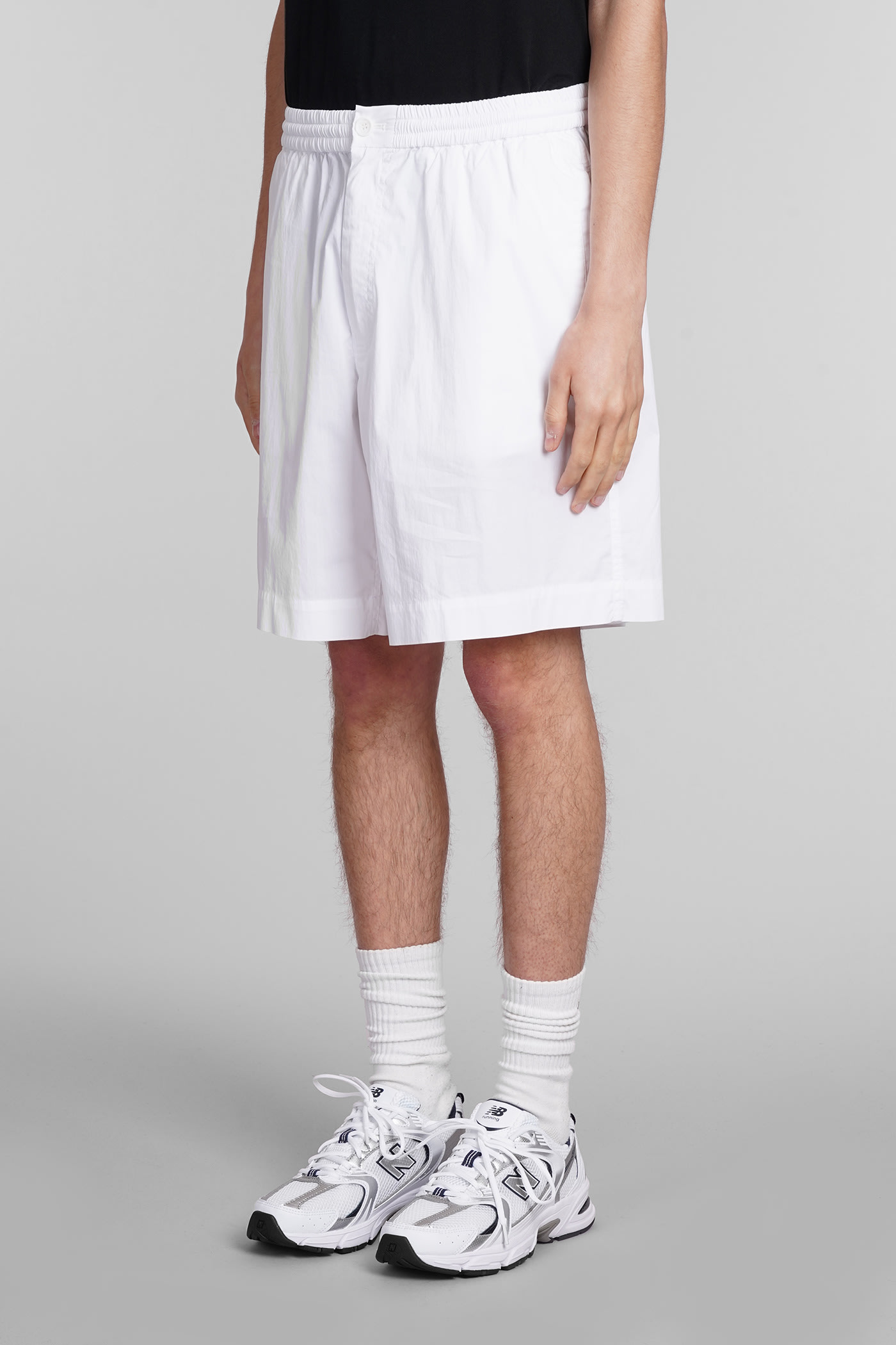 Shop Aspesi Bermuda Nemo Shorts In White Cotton
