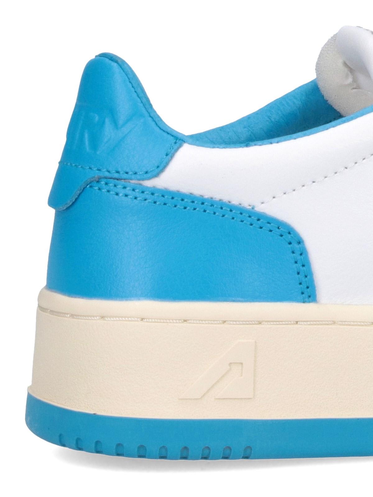 Shop Autry Low Sneakers Medalist In Blue/white