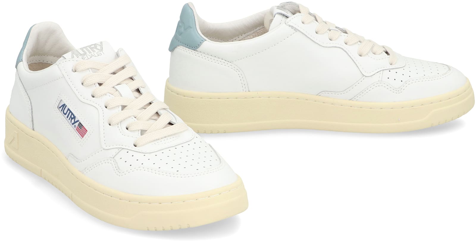Autry 'medalist Low' White Sneakers With Logo Detail And Heel Tab