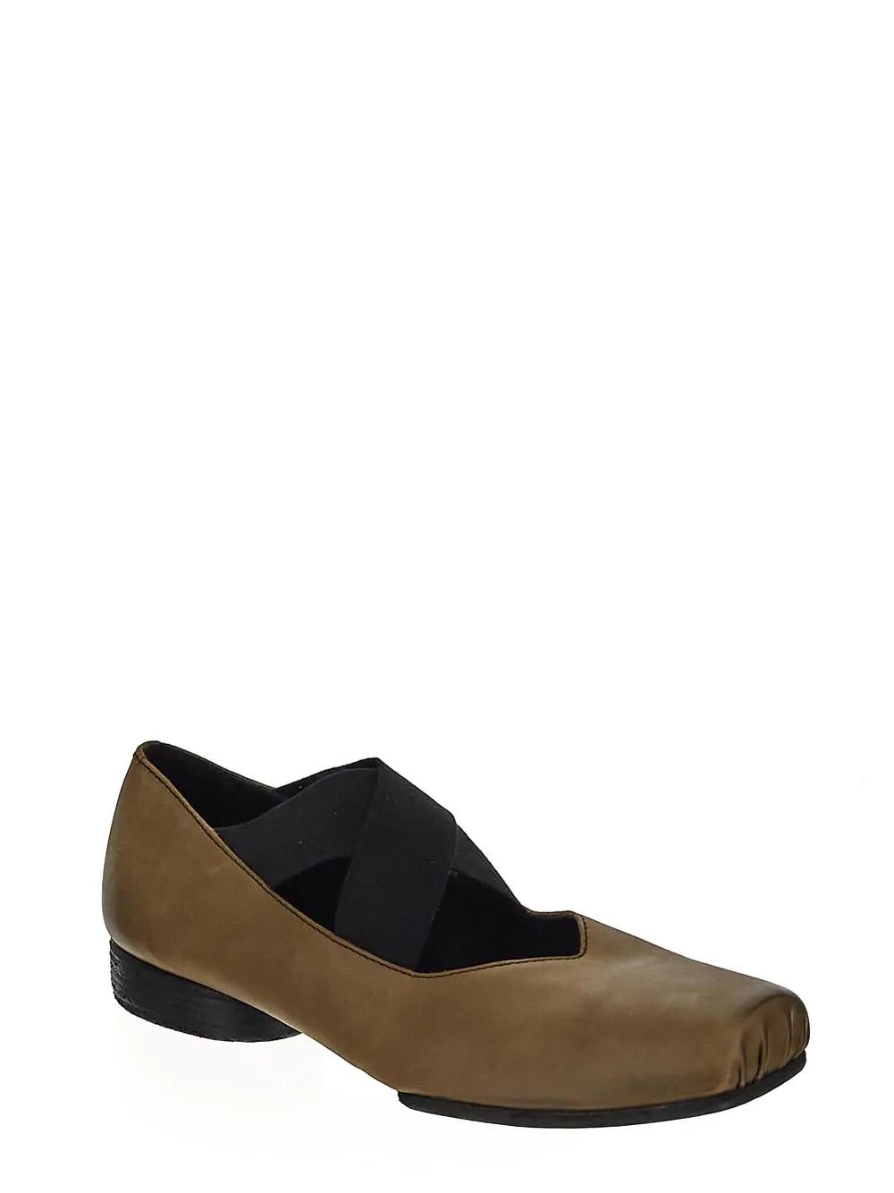 Shop Uma Wang Ballet Shoe In Dark Olive