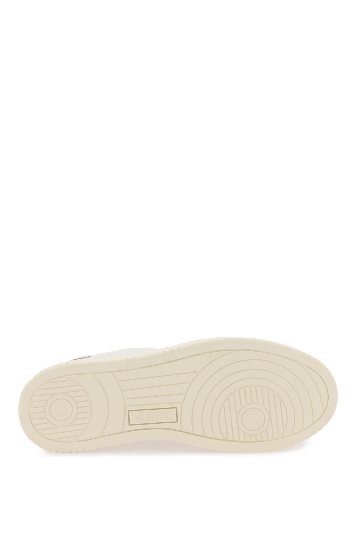Autry Medalist Low Super Vintage Sneakers In Brown