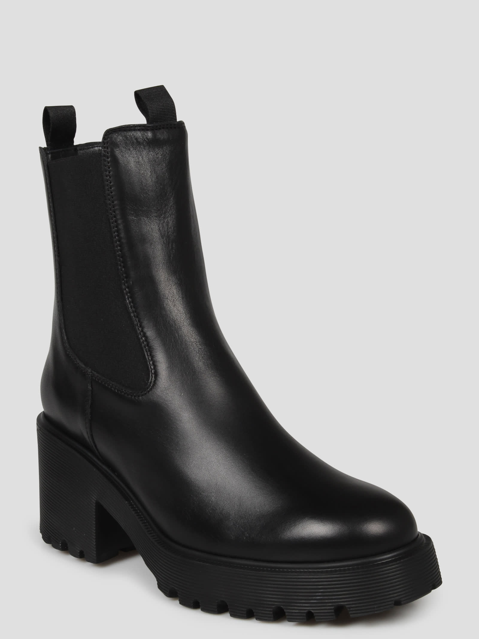 Shop Hogan H649 Chelsea Boots In Black