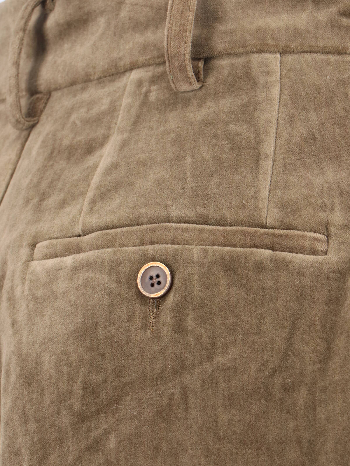 Uma Wang Trousers Straight-leg Button Detail In Brown
