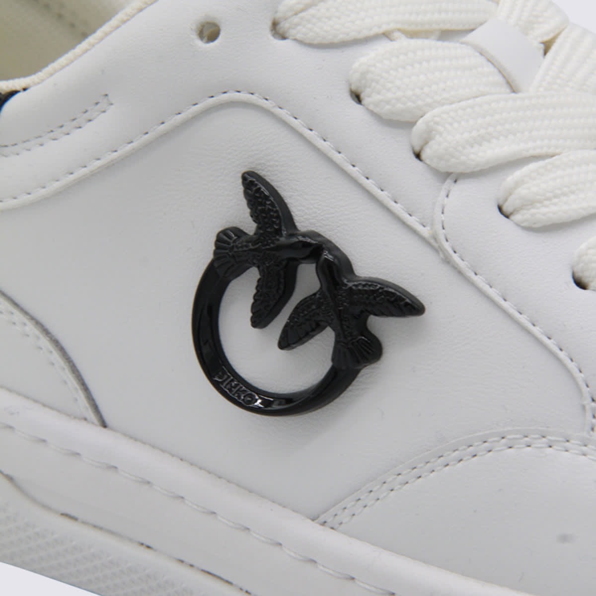 Pinko Sneakers With Love Birds Logo Plaque In White