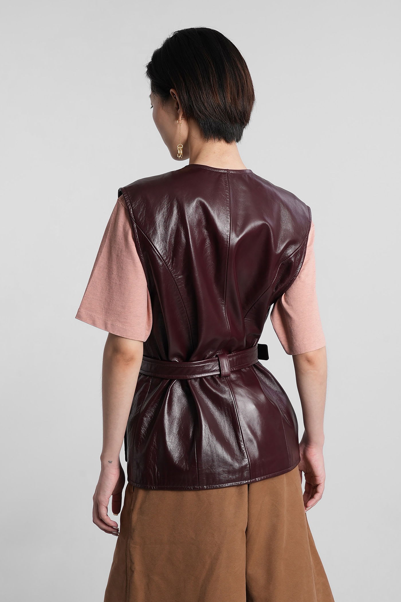 Chloé Leather Belted Waist Sleeveless Jacket In Brown