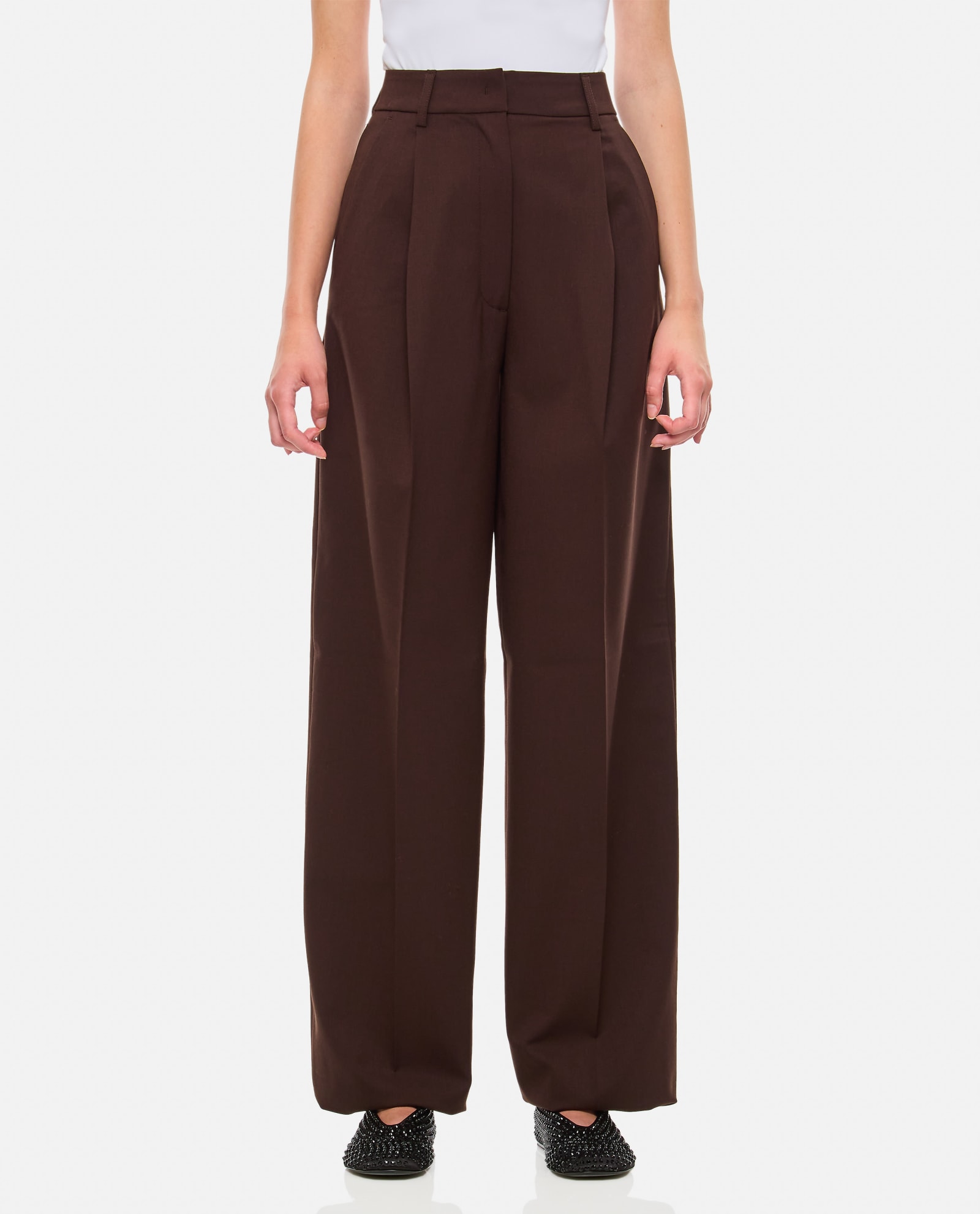 Shop Thelatest Axel Pants In Brown