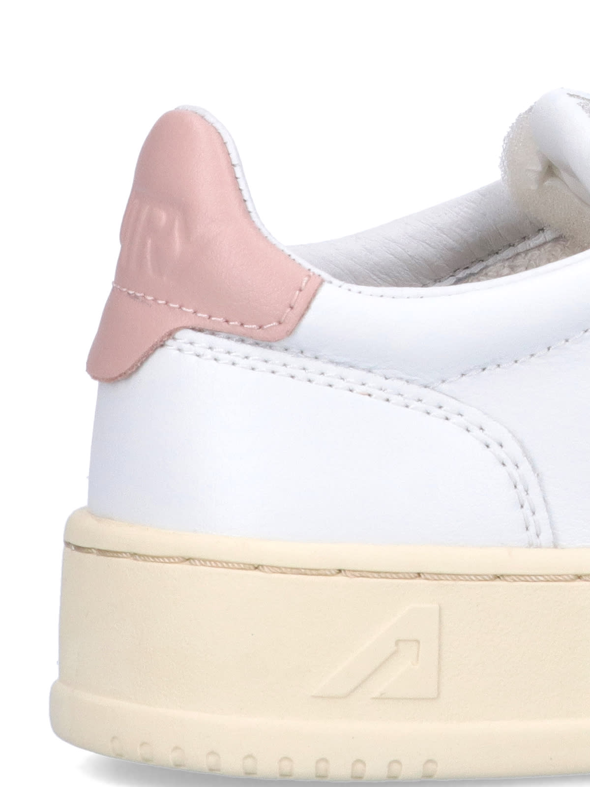 Shop Autry Medalist 01 Low Sneakers In Leat Leat Wht Pink