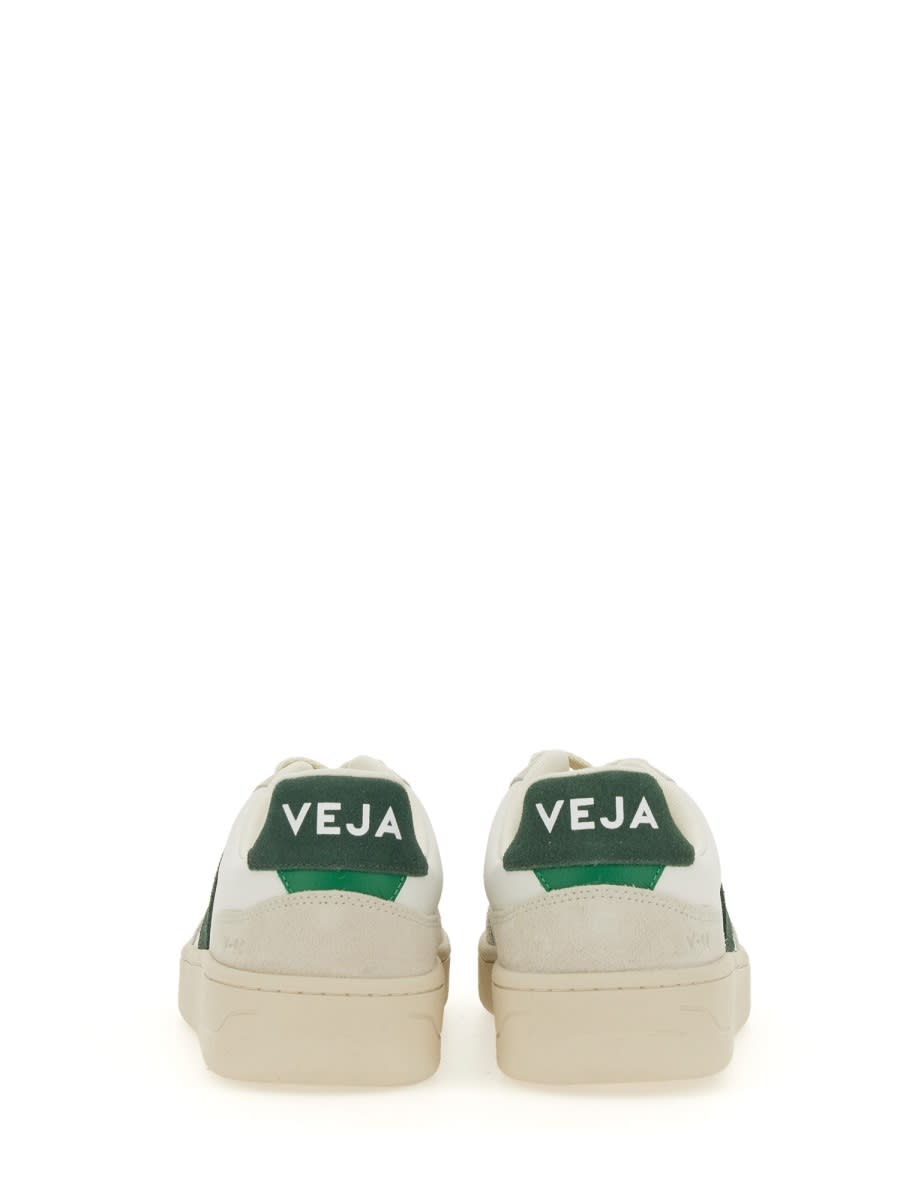 VEJA SNEAKER V-90 