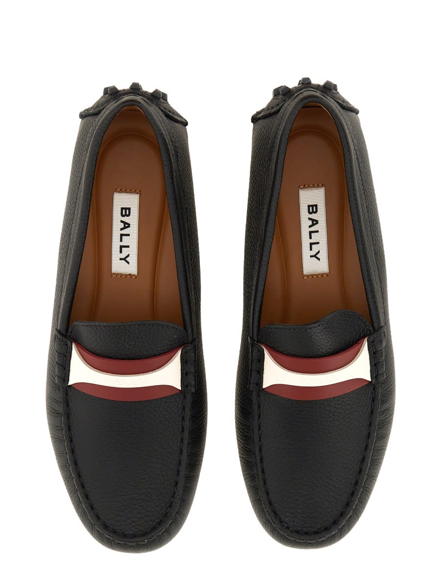 Bally Textured Leather Driver Loafers With Contrast Stripe In Black