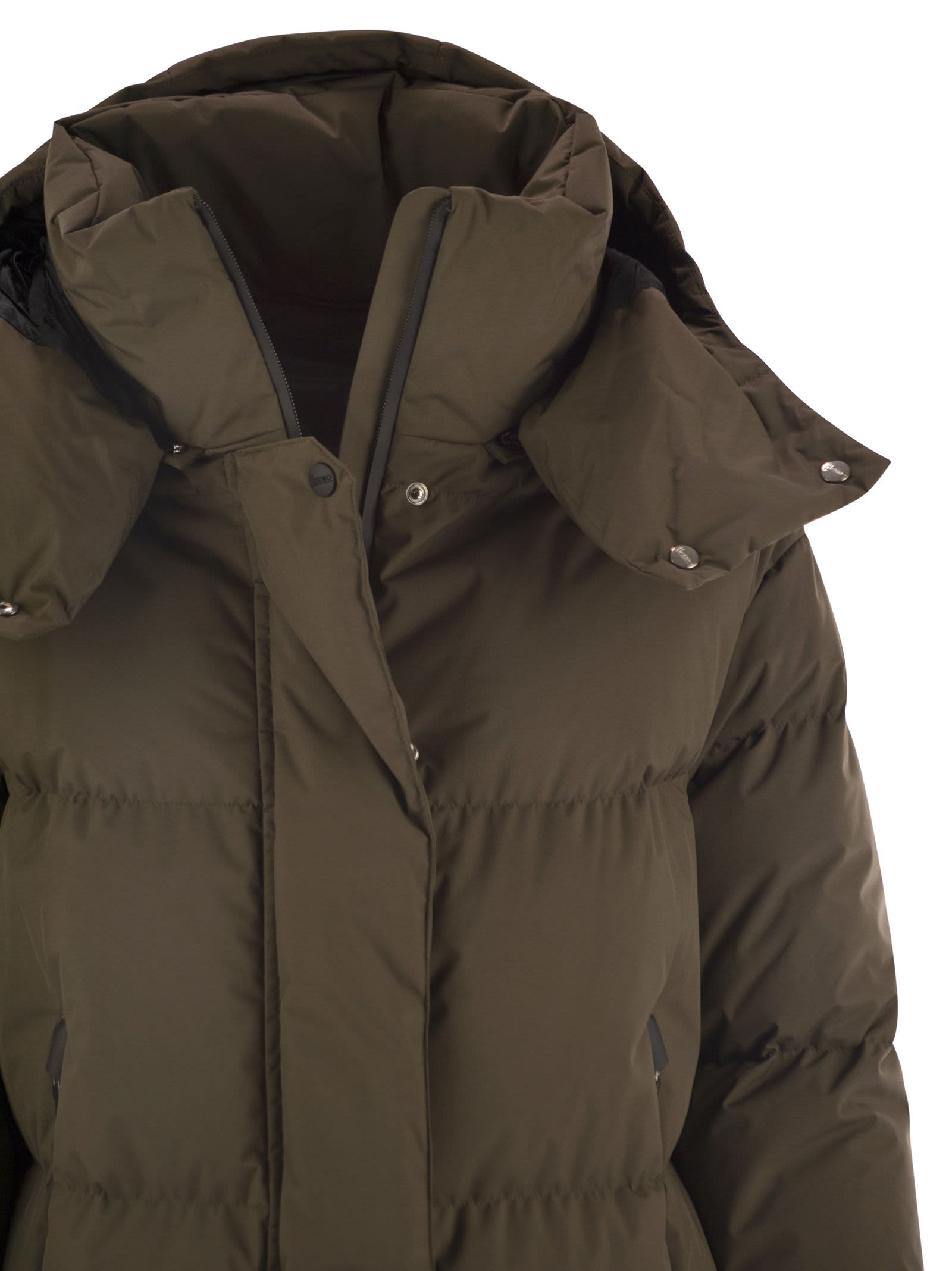 Herno Quilted Down Jacket With Hood And Vents In Green