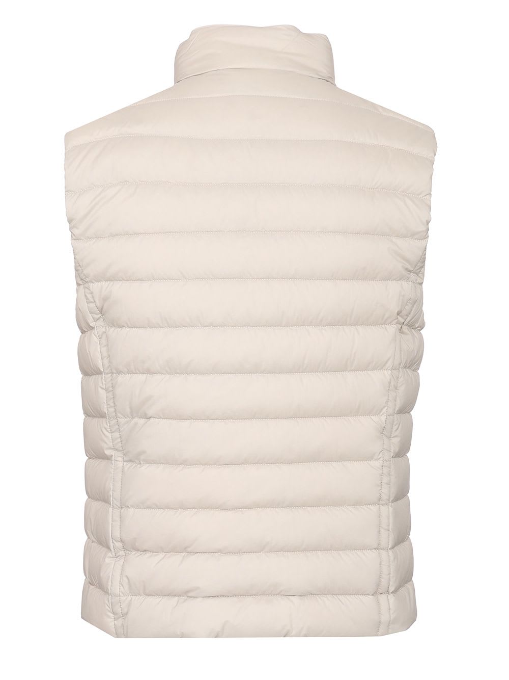 Moorer Quilted High Collar Sleeveless Jacket With Pockets In Beige