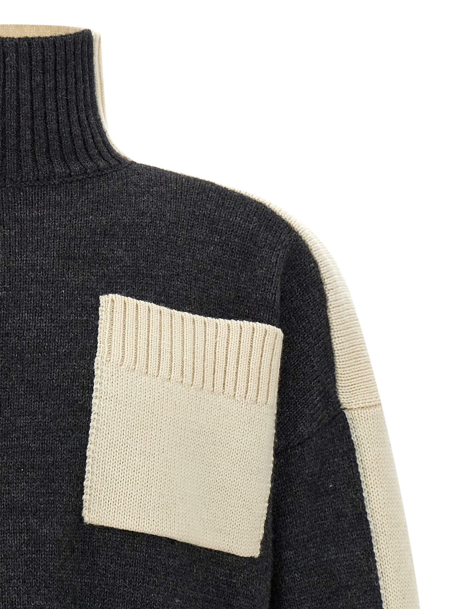 Jw Anderson Two Tone Sweater In Gray